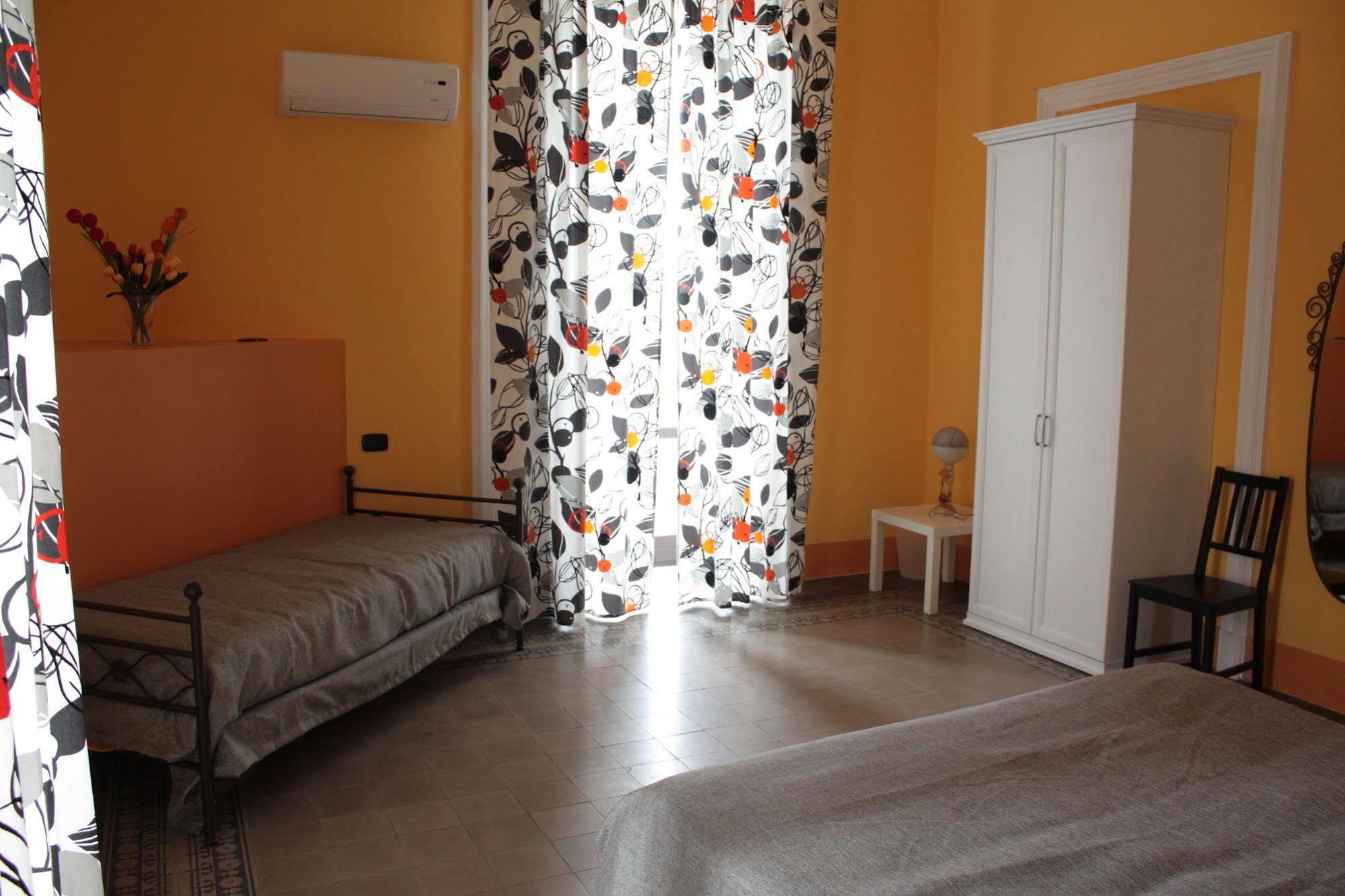 B&B Nel Cuore Di CTA Exterior foto